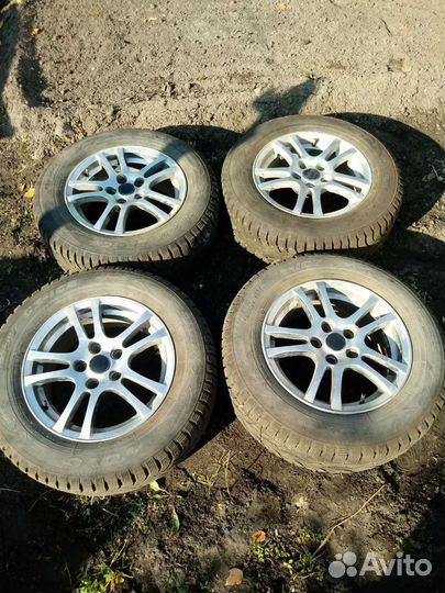 R15 Toyo Observe G3-Ice 205/65, PCD 5x114.3 DIA 60.2