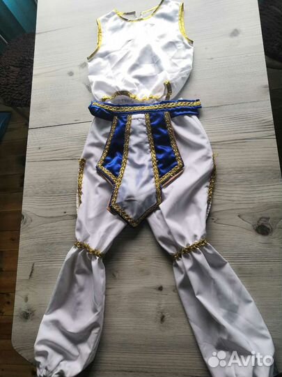Новогодний-танцевальный костюм