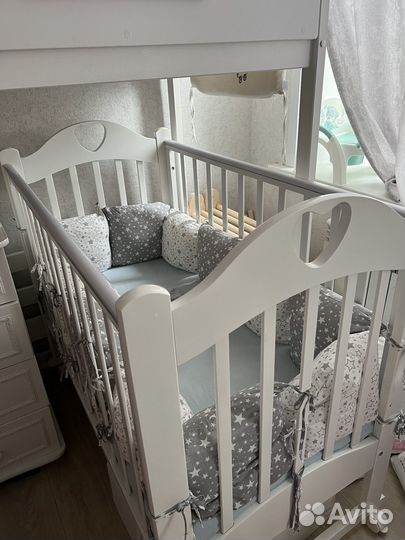 Детская кроватка