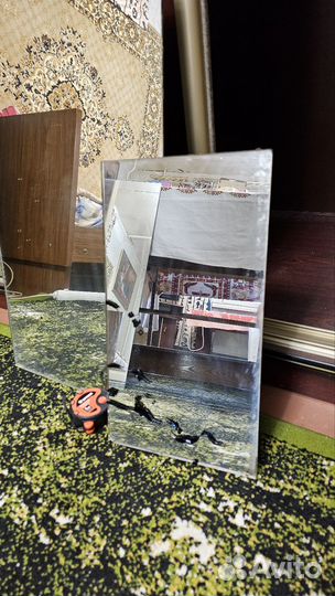 Зеркало настенное