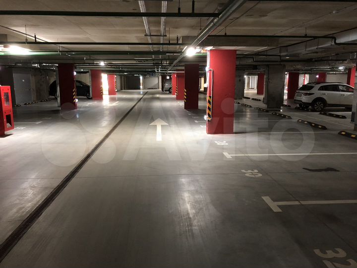 Машиноместо, 14 м²