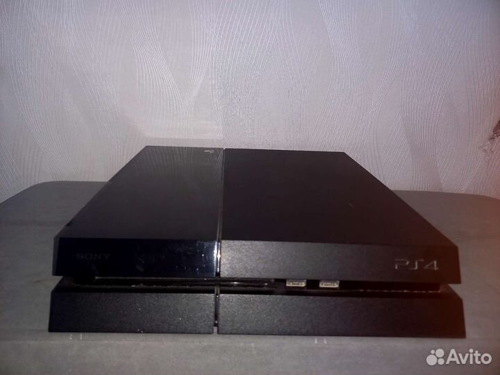 Sony PS4 fat
