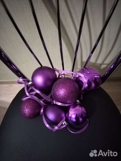 Гирлянда, шарики, бокал, блюдо, венок