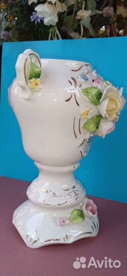 Ваза кубок фарфор Capodimonte Италия винтаж