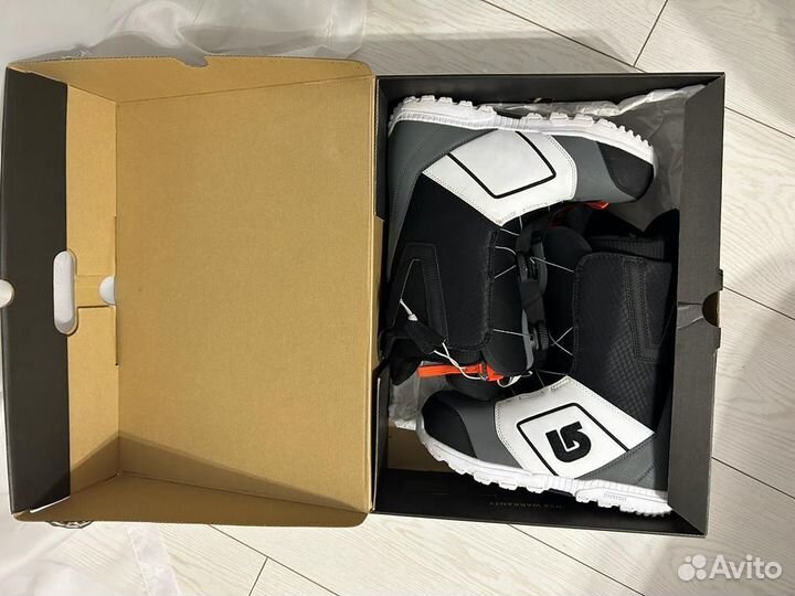 Сноубордические ботинки burton