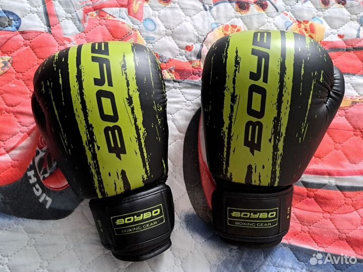 Боксерские перчатки для единоборств