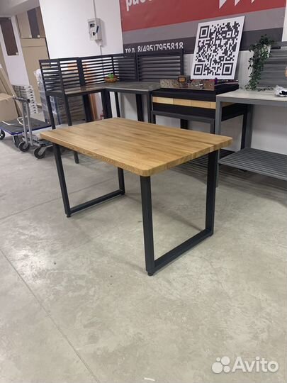 Стол в стиле лофт