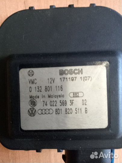 Моторчик заслонки отопителя (печки) Volkswagen