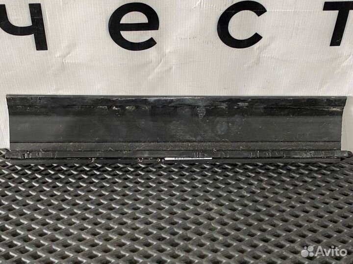 Резинка спойлера Volvo FH4 82632487