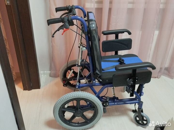 Кресло коляска новая в упаковке