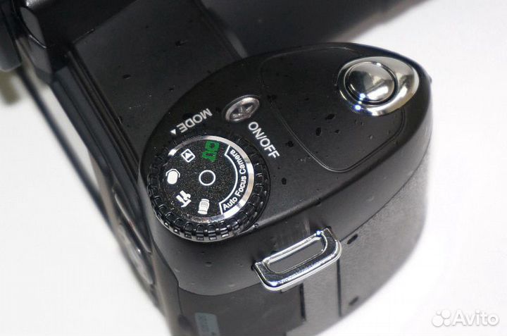 2027268934 видеокамера (камкодер)