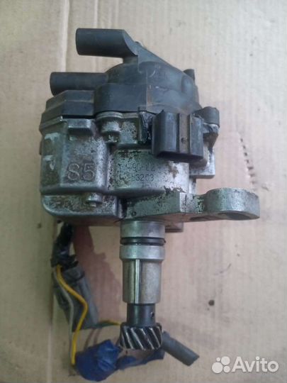 Распределитель зажигания Mazda 626 GE 1996г. S5