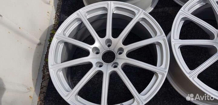 Кованые диски R18 5x112