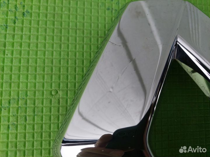 Эмблема Renault Sandero 2