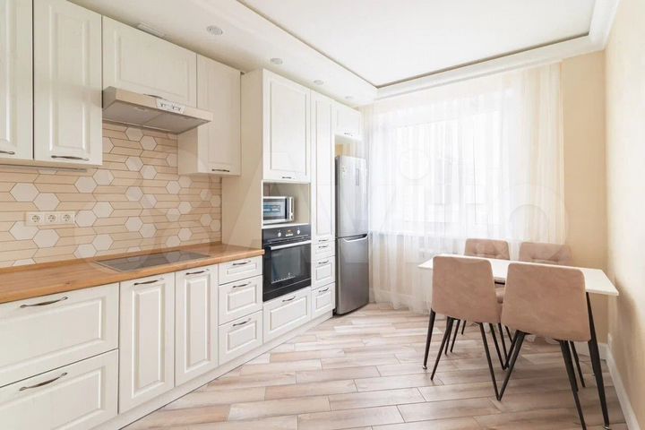 3-к. квартира, 72,2 м², 12/17 эт.