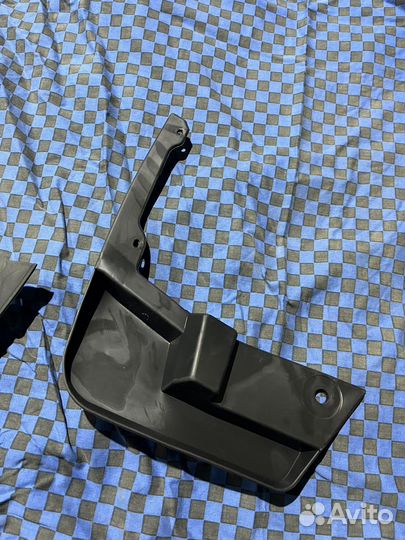 Передние Брызговики рено логан 2