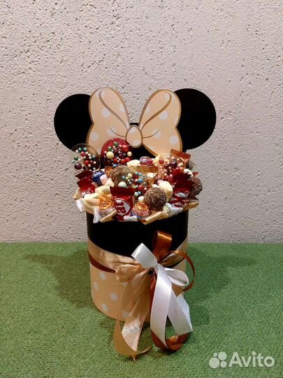 Детский букет из шоколада и зефира