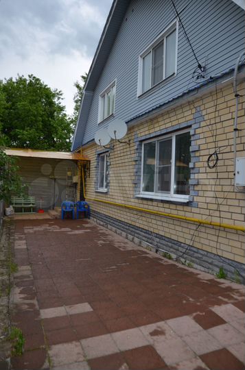 Дом 240 м² на участке 6 сот.