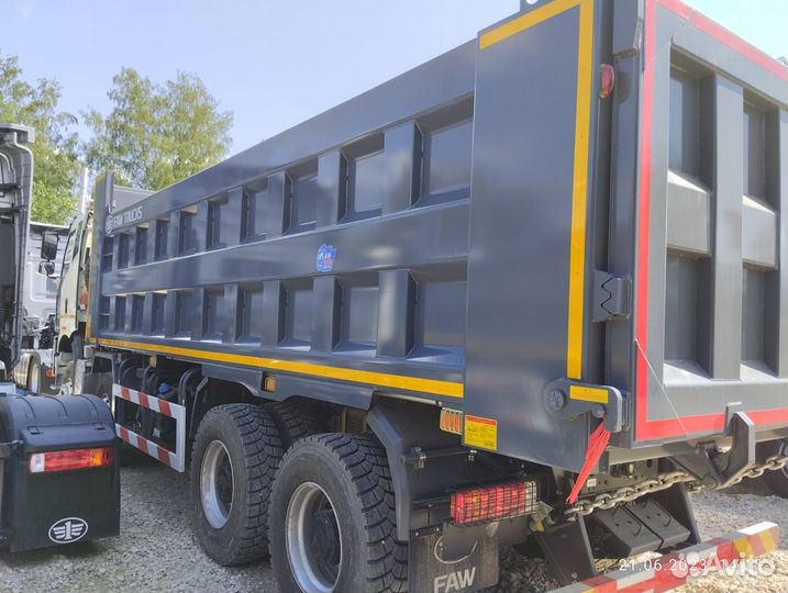 FAW J6 CA3310P66K23T4E5, 2023