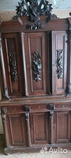 Антикварный буфет