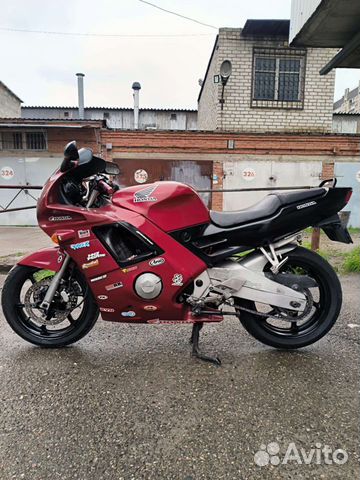 Продам спортивный мотоцикл