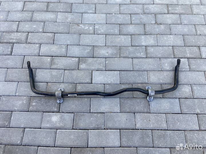 Стабилизатор передний Тигуан 2