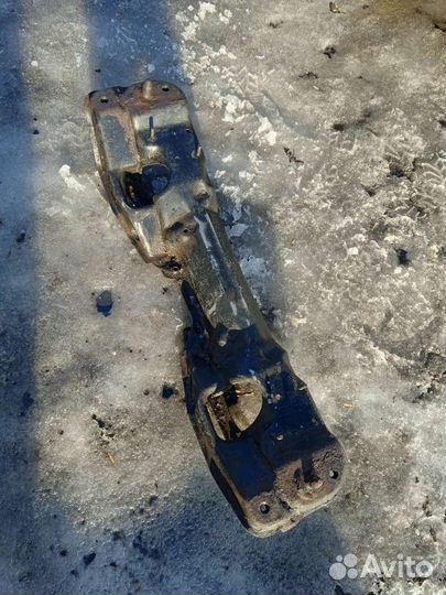 Подрамник передний Вольво 960 С90