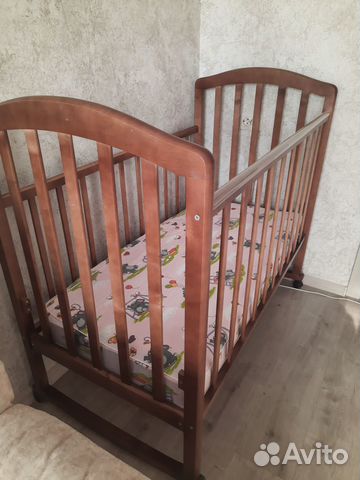 Продам детскую кроватку