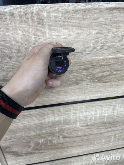 Разъем в USB в авто (врезной) 12-24vv