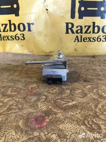 Блок управления топливным насосом Toyota Camry V50