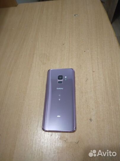 Samsung Galaxy S9, 4/64 ГБ