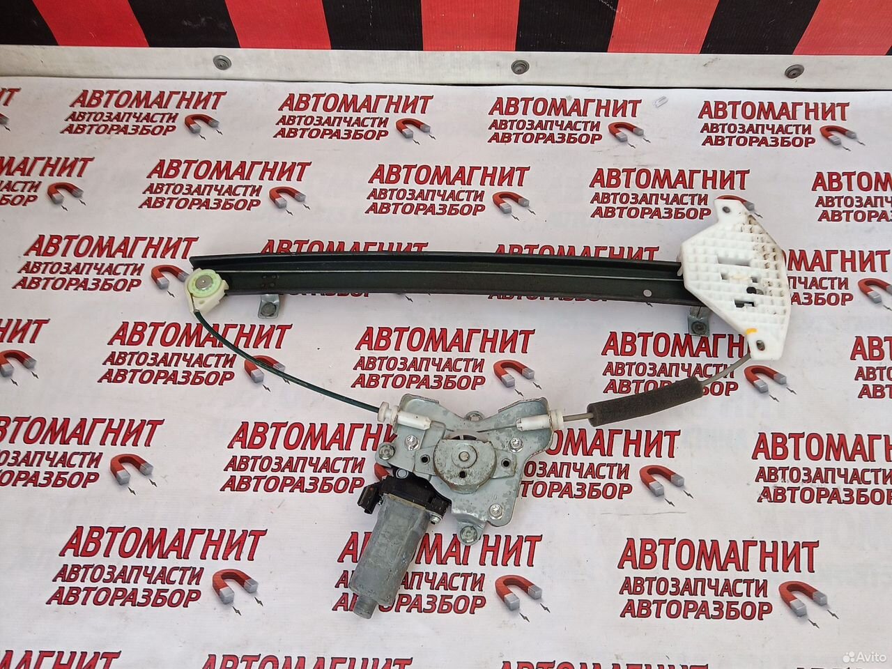 Стеклоподъемник задний правый Ссаньенг Кайрон