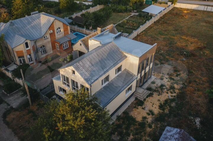 Дом 337 м² на участке 16 сот.