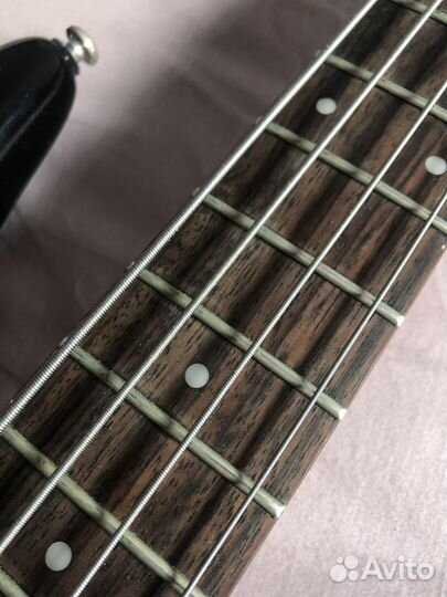 Бас Ibanez SR300