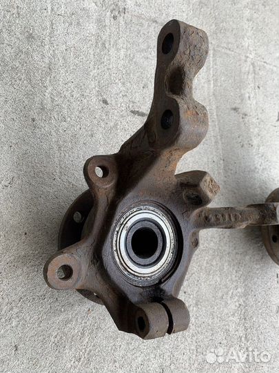 Поворотный кулак Renaut Scenic 1