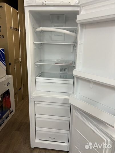 Холодильник indesit NoFrost 300л
