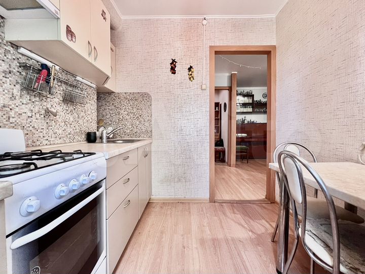 3-к. квартира, 60 м², 3/5 эт.