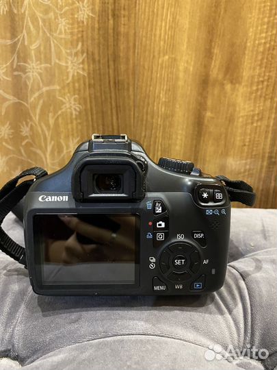 Зеркальный фотоаппарат canon 1100d