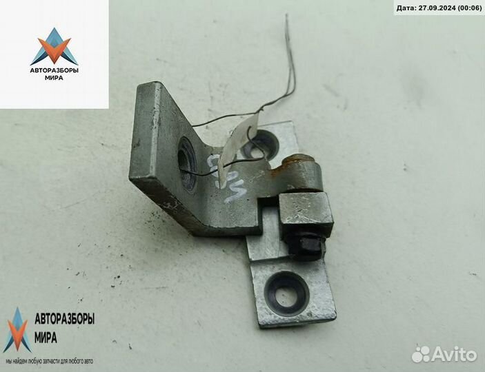 Петля двери BMW 5 E60/E61 рест. 2008 7068078