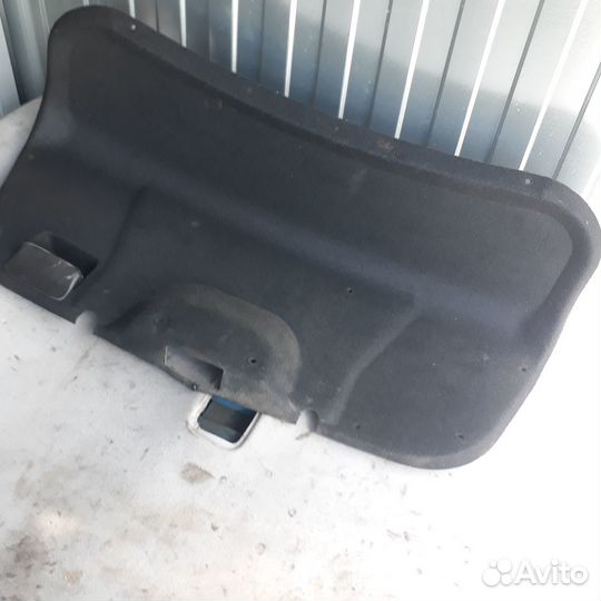 Обшивка крышки багажника Форд Фокус 2 седан