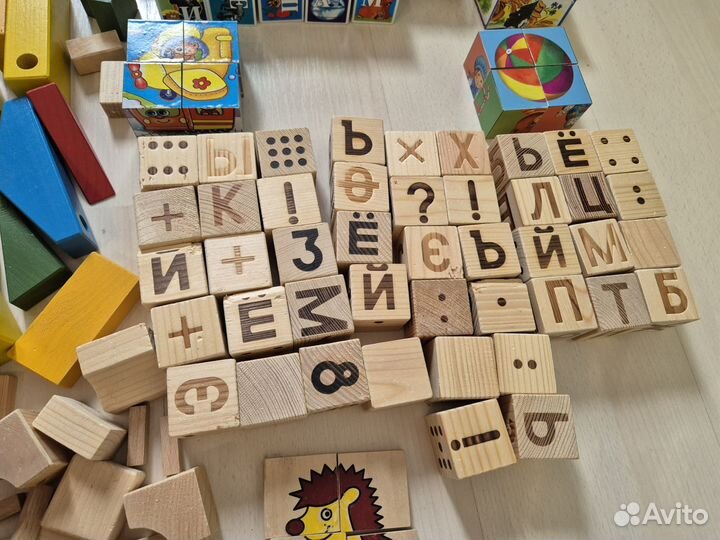 Деревянный конструктор кубики