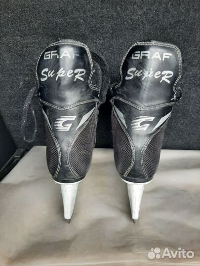 Хоккейные коньки