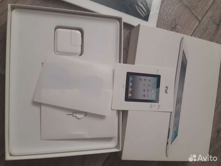 iPhone 4, 32 ГБ
