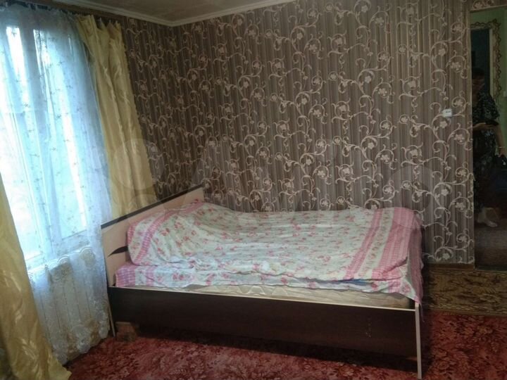 Дом 30 м² на участке 5 сот.