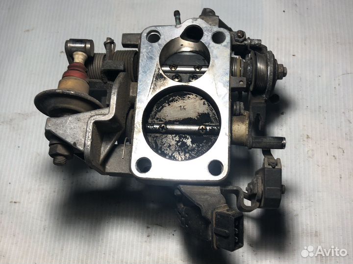 Дроссельная заслонка 2.3 AAR МКПП