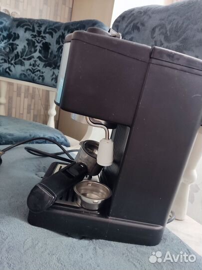 Кофеварка рожковая delonghi