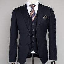 Мужской классический костюм, Москва