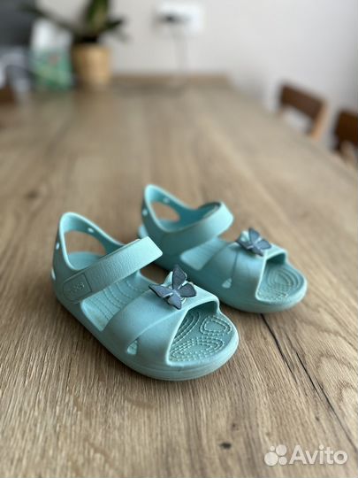 Сандалии crocs c11