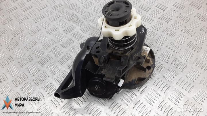 Крепление запаски Renault Modus 2 2009 7701209284