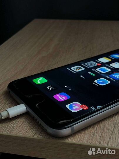 Телефон iPhone 6s plus